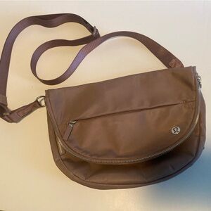 Lululemon 5L crossbody bag